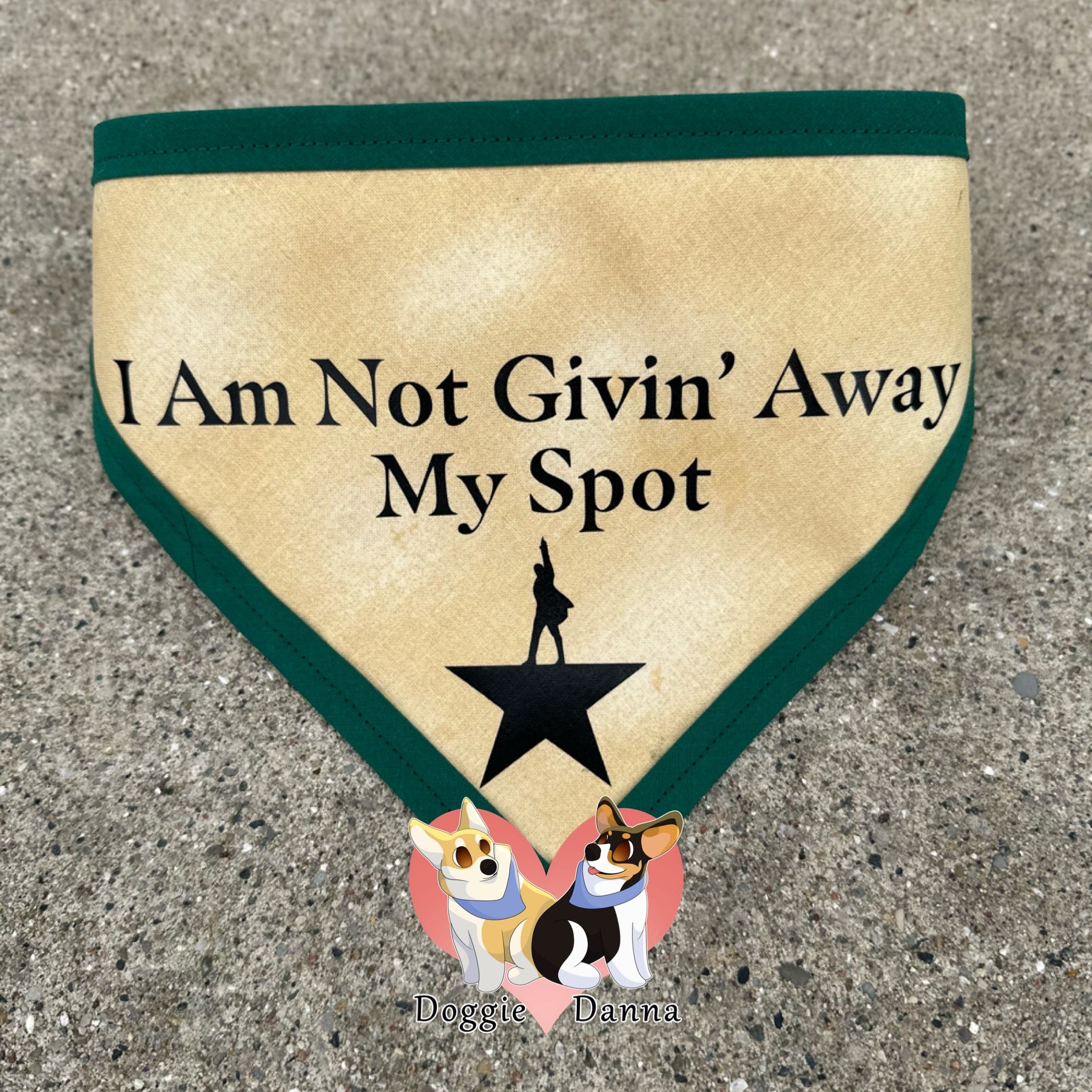 Not Givin’ Away My Spot Pet (ban)Danna